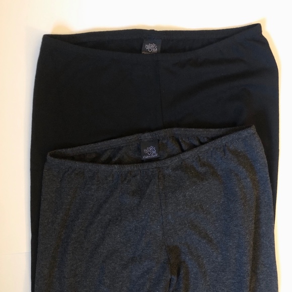 2 Pair of Lonely Hearts Legging & Capris Gray/Black - Picture 1 of 9